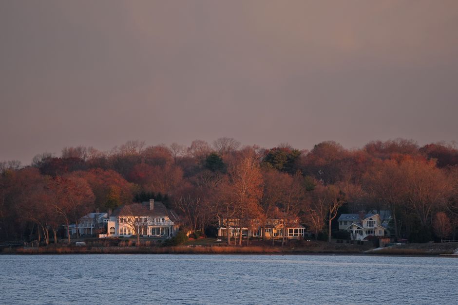 CT Real Estate Quick Note: Multi-Family House Hacking in Connecticut: Starter Guide